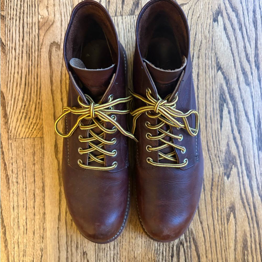 Red Wing Shoes Dark Brown Leather Boots with Yellow Laces - Picture 8 of 9